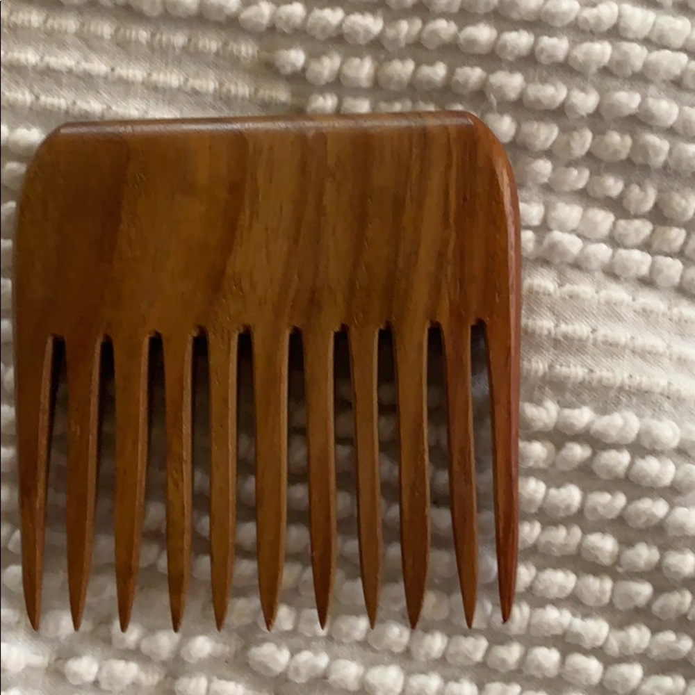 Hardwood hair comb light brown 3” x 2 3/4”